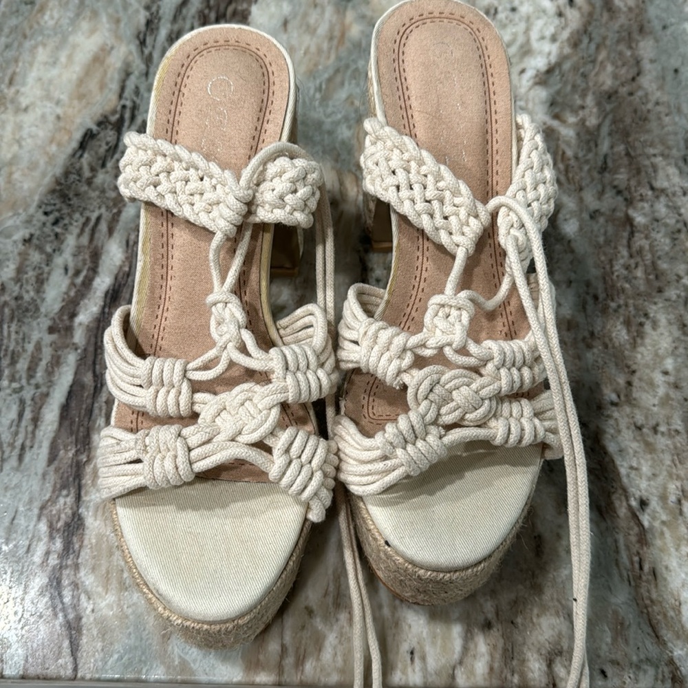 Platform shoes